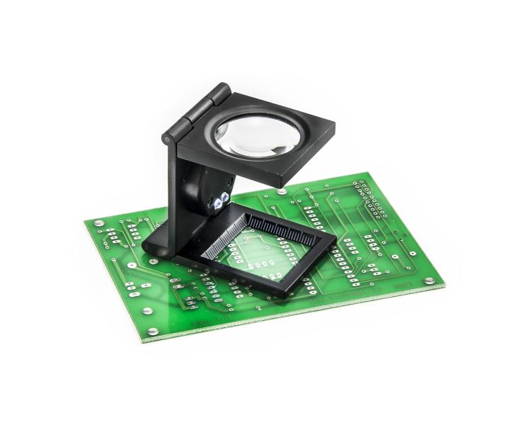 Lupa serwisowa ze skalą i podświetleniem LED, całkowicie metalowa, 15 dioptrii, 5-krotne powiększenie