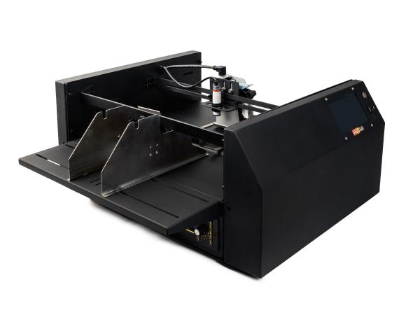 Automatyczna drukarka atramentowa z podajnikiem do drukowania opakowań, toreb i doypacków