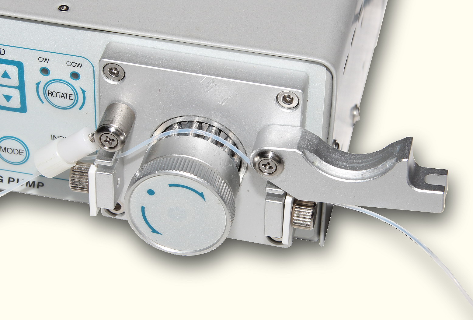 Dozownik cieczy z dawką 0,5 mikrolitra typu TP-50