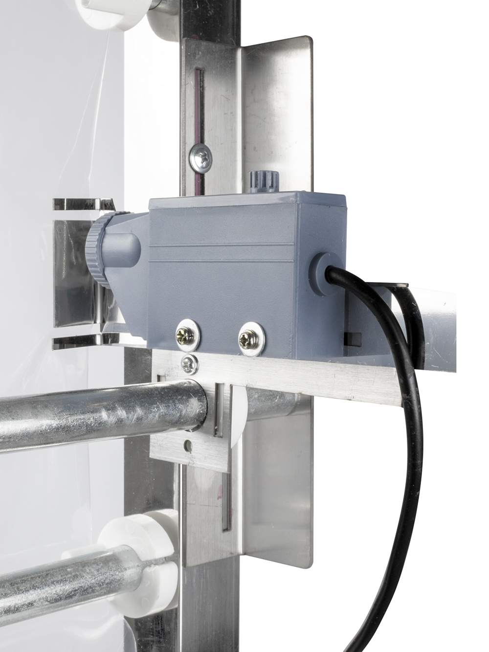 Dolna część pakująca z automatycznym wykrywaniem znaczników na foliach opakowaniowych.