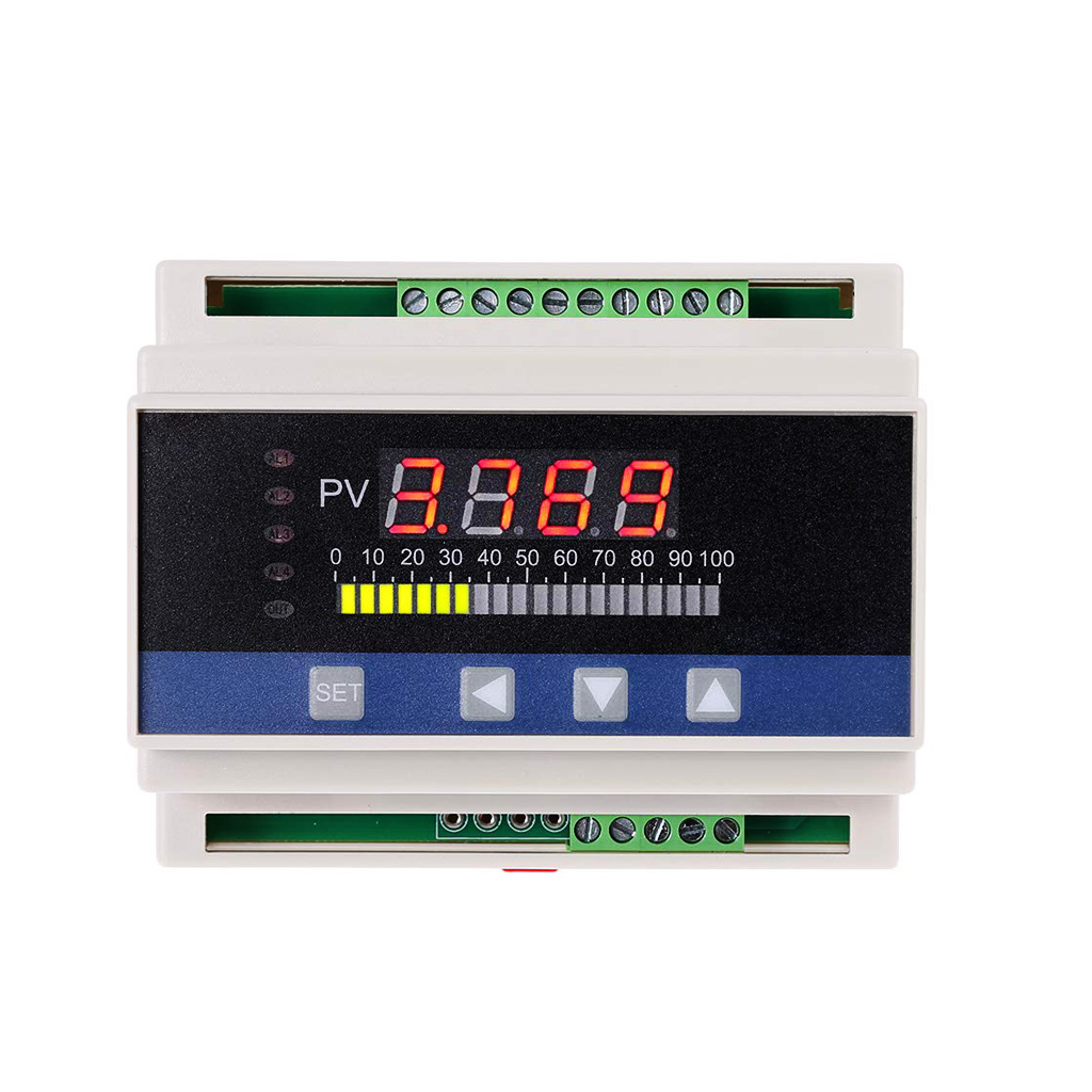 Miernik poziomu cieczy montowany na szynie DIN z wyjściami przekaźnikowymi